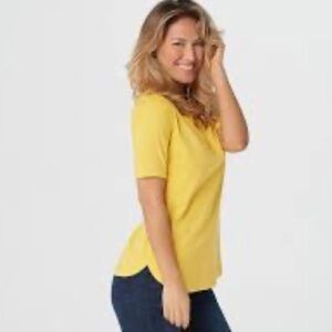 NWOT Isaac Mizrahi Live! Essentials Pima Cotton Scoop Neck/Swing Hem. Goldenrod.
